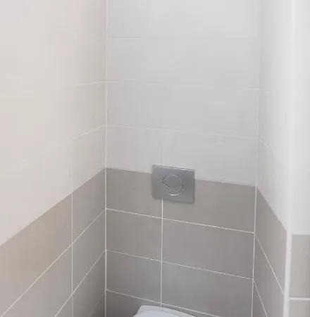 Le Relais De La Poste 3* Гурдон-ан-Керси