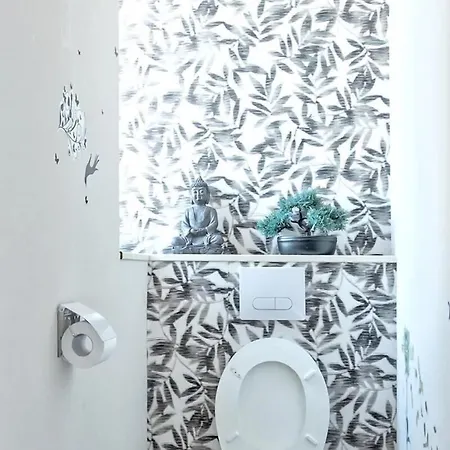 Отель Le Relais De La Poste Гурдон-ан-Керси