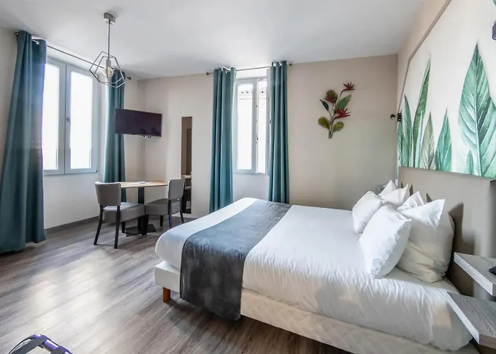 Hotel Le Relais De La Poste 3*