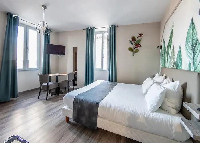 Le Relais De La Poste 3*